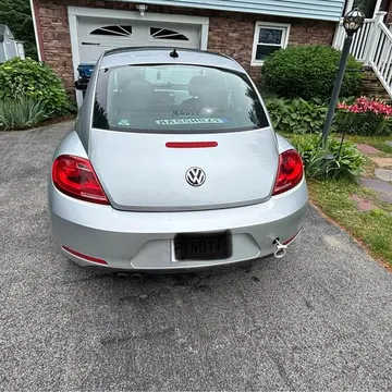 2014 Volkswagen Beetle 2.5L Hatchback