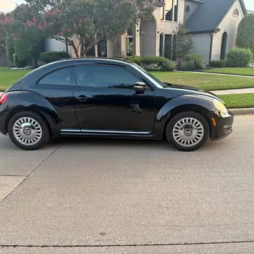 2014 Volkswagen Beetle 2.5L Hatchback