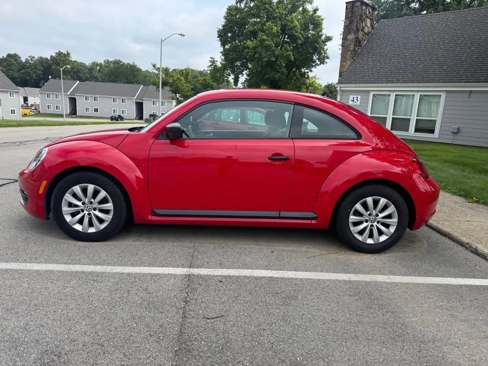 2014 Volkswagen A5 Beetle - Image 2 of 14