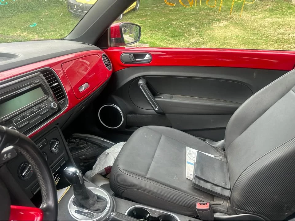 2014 Volkswagen A5 Beetle - Image 9 of 14