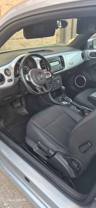 2014 Volkswagen A5 Beetle - Image 4 of 9
