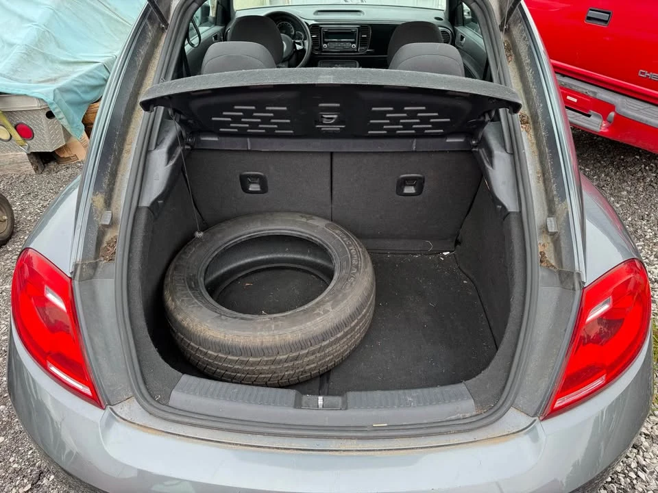 2014 Volkswagen A5 Beetle - Image 6 of 10