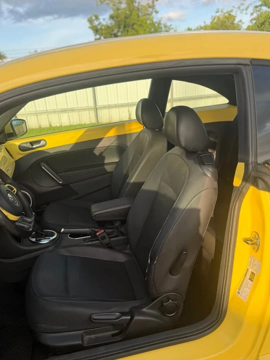 2014 Volkswagen A5 Beetle - Image 2 of 7