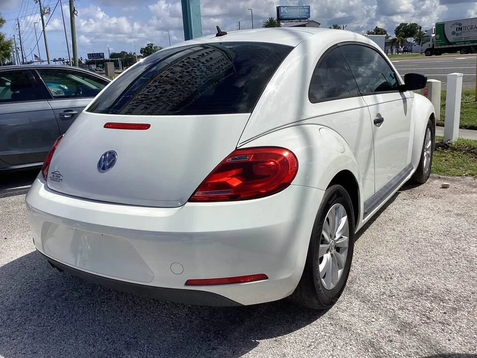 2014 Volkswagen A5 Beetle - Image 10 of 10