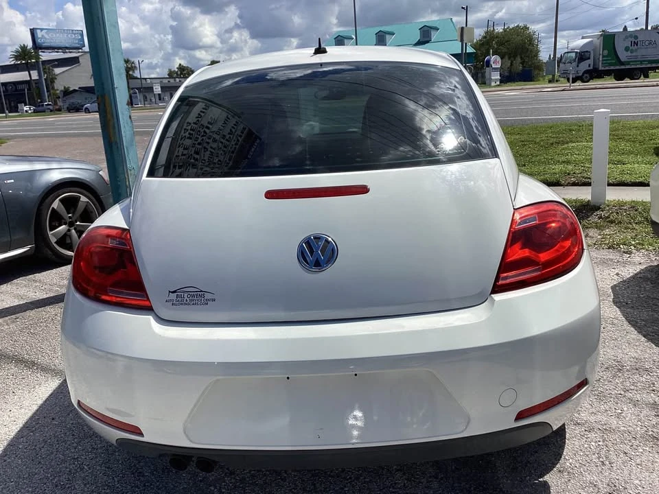 2014 Volkswagen A5 Beetle - Image 9 of 10