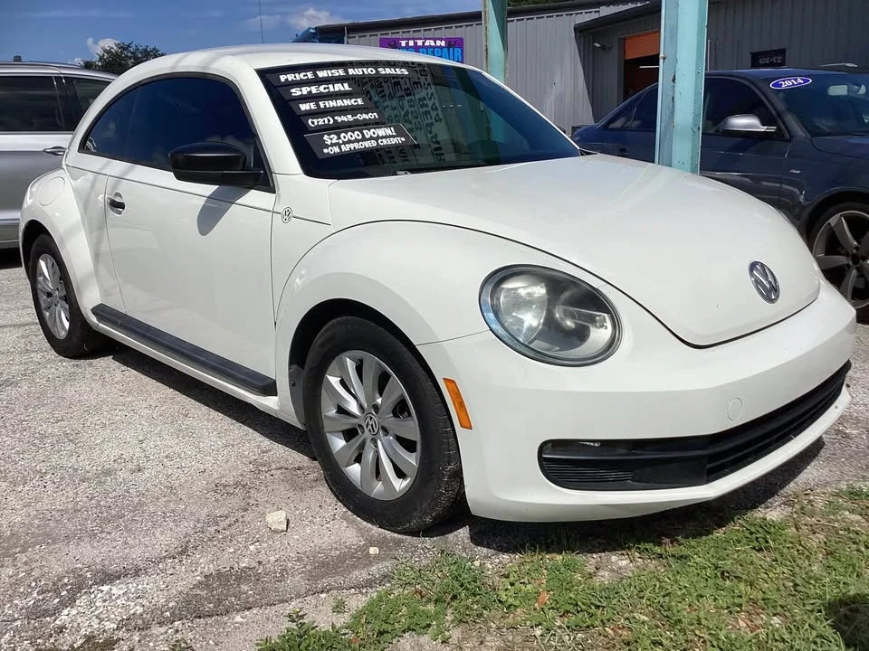 2014 Volkswagen A5 Beetle - Image 2 of 10