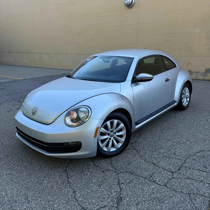 2014 Volkswagen A5 Beetle - Image 2 of 18