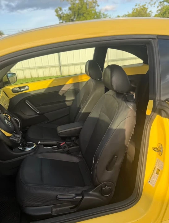 2014 Volkswagen A5 Beetle - Image 2 of 7
