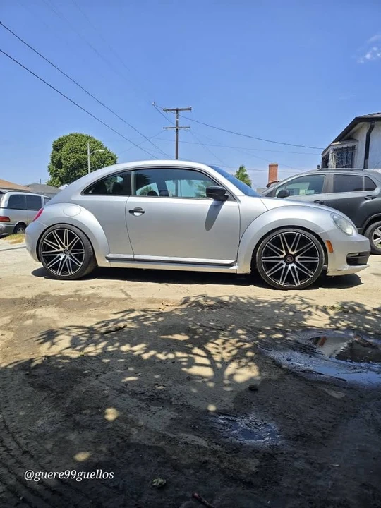 2014 Volkswagen A5 Beetle - Image 2 of 15