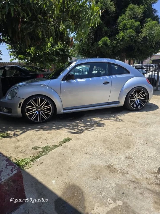 2014 Volkswagen A5 Beetle - Image 3 of 15