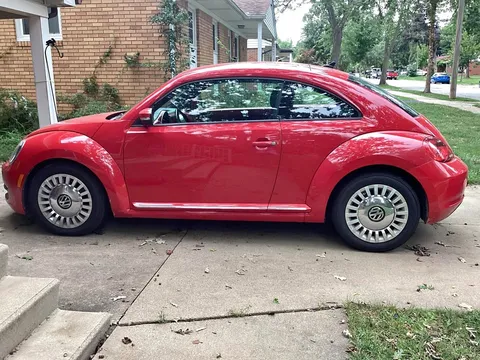2014 Volkswagen Beetle 2.5L Hatchback 2D