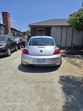2014 Volkswagen Beetle 2.5L Hatchback 2D