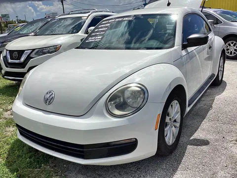 2014 Volkswagen Beetle 2.5L Hatchback 2D