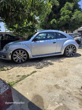 2014 Volkswagen Beetle 2.5L Hatchback 2D