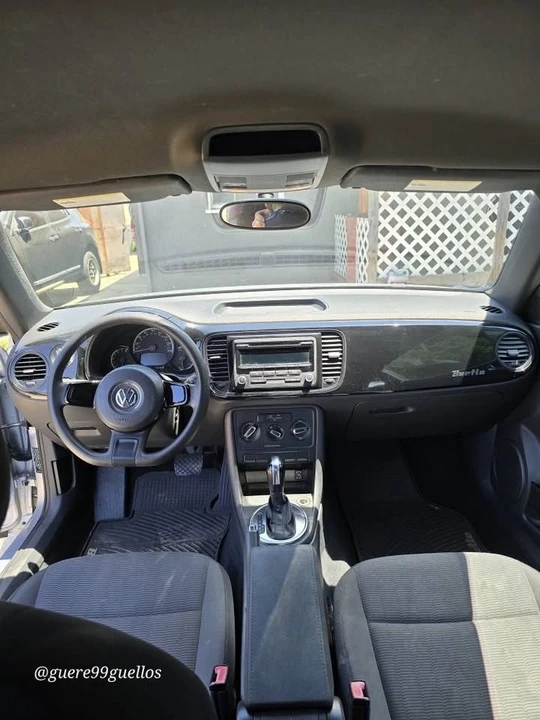 2014 Volkswagen A5 Beetle - Image 10 of 15