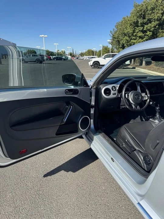 2014 Volkswagen A5 Beetle - Image 5 of 9