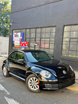 2014 Volkswagen Beetle 2.5L Hatchback 2D
