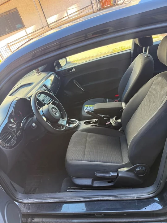 2014 Volkswagen A5 Beetle - Image 8 of 12