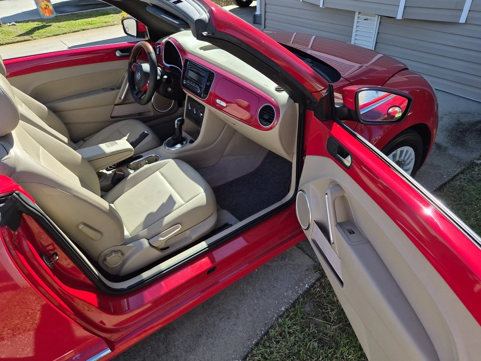 2014 Volkswagen A5 Beetle - Image 7 of 10