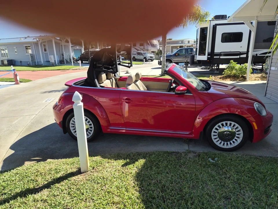 2014 Volkswagen A5 Beetle - Image 3 of 10