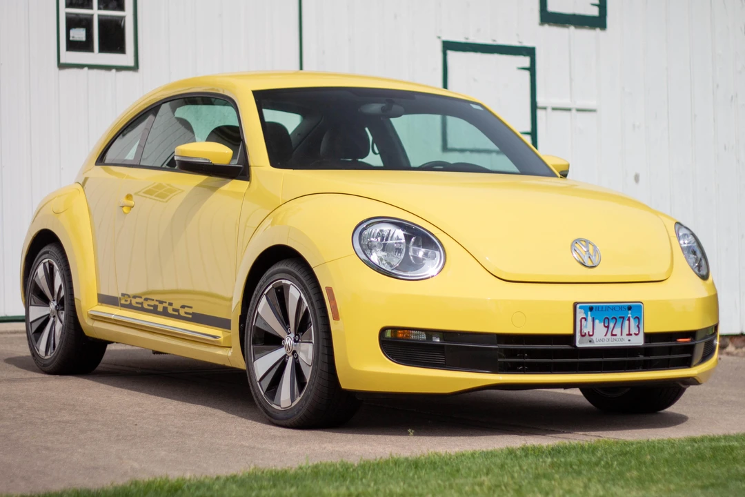 2014 Volkswagen A5 Beetle - Image 3 of 31