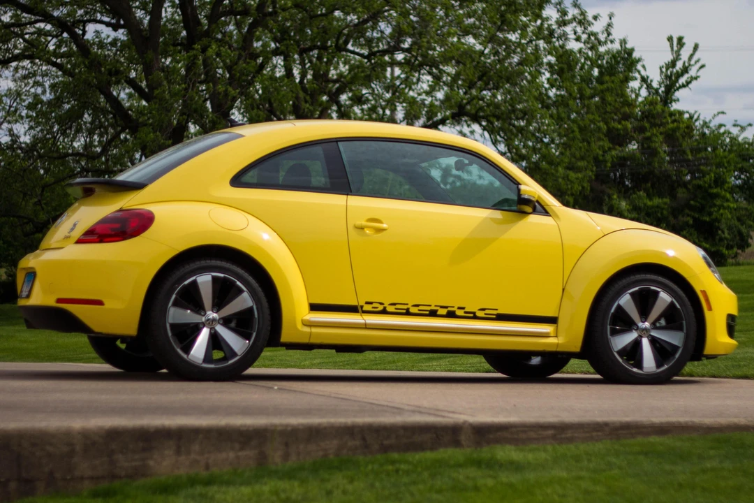 2014 Volkswagen A5 Beetle - Image 5 of 31