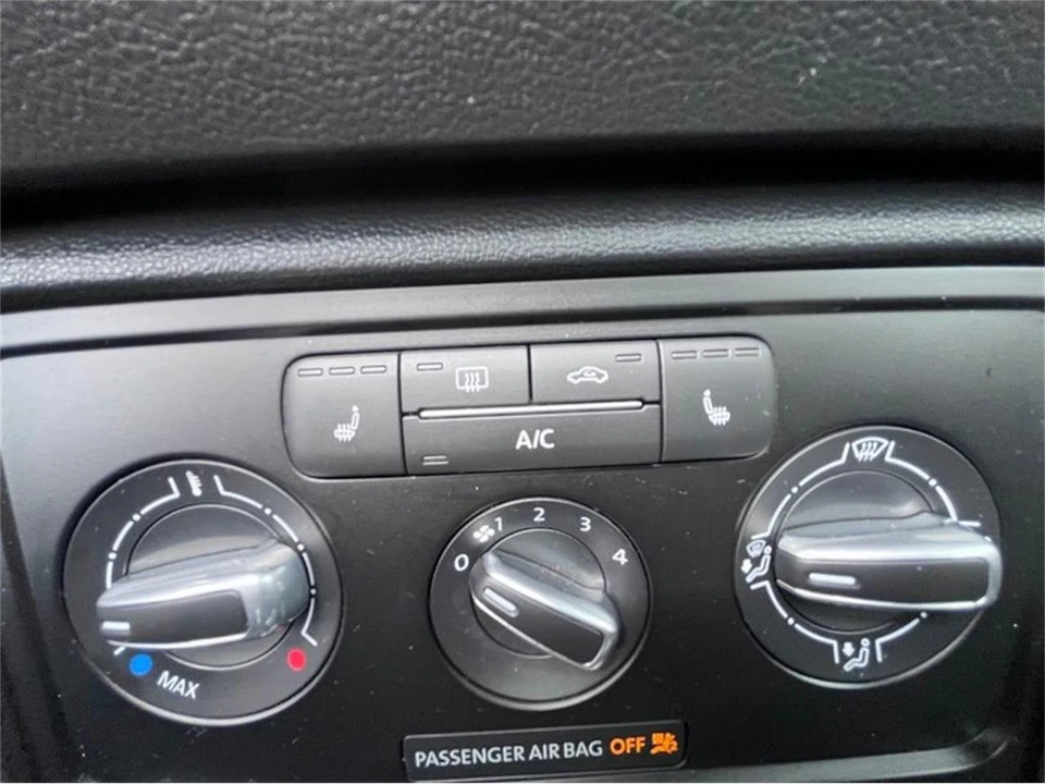 2014 Volkswagen A5 Beetle - Image 24 of 30