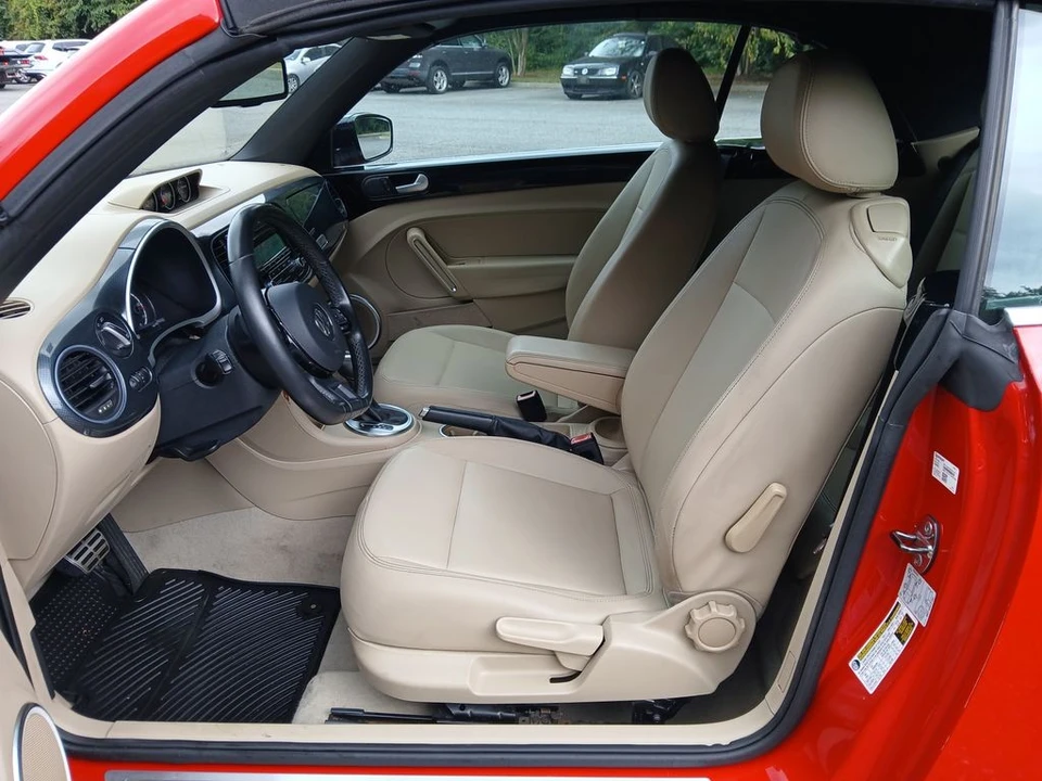 2014 Volkswagen A5 Beetle - Image 10 of 12