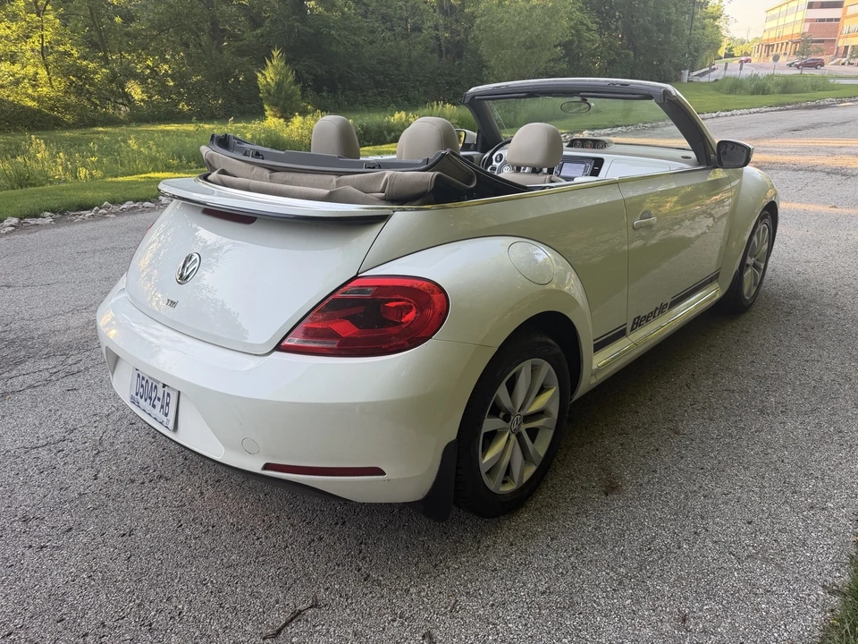 2014 Volkswagen A5 Beetle - Image 5 of 24