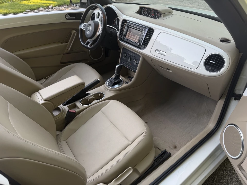 2014 Volkswagen A5 Beetle - Image 17 of 24