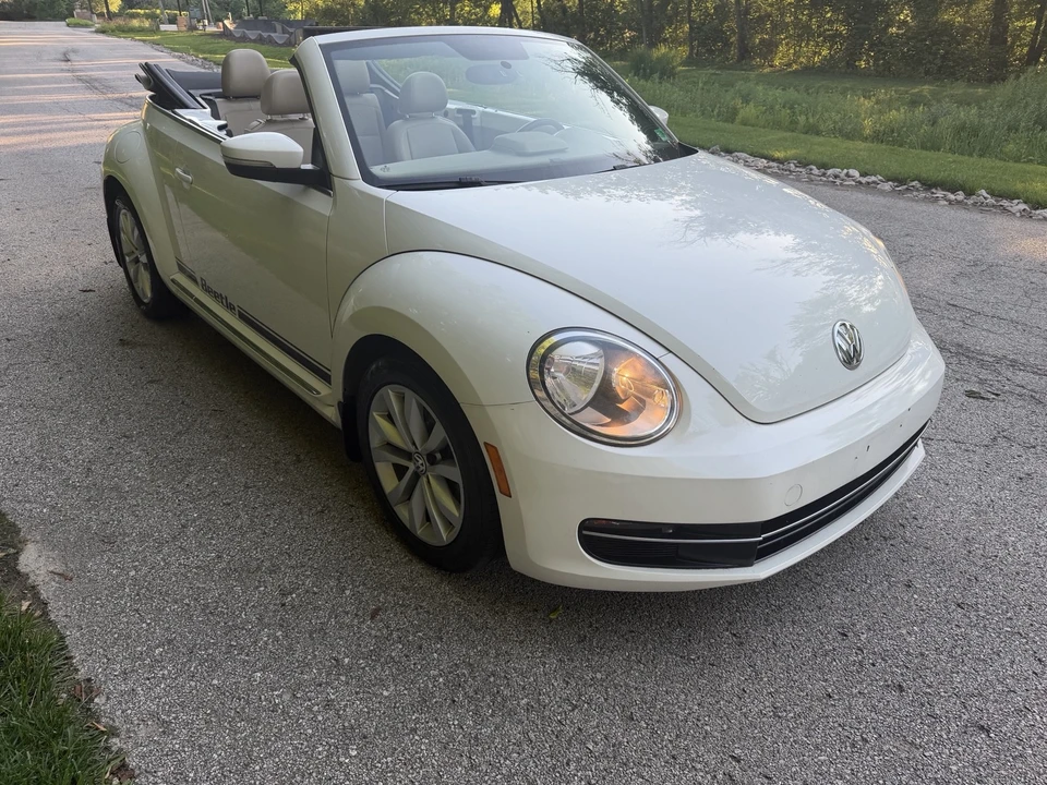 2014 Volkswagen A5 Beetle - Image 7 of 24