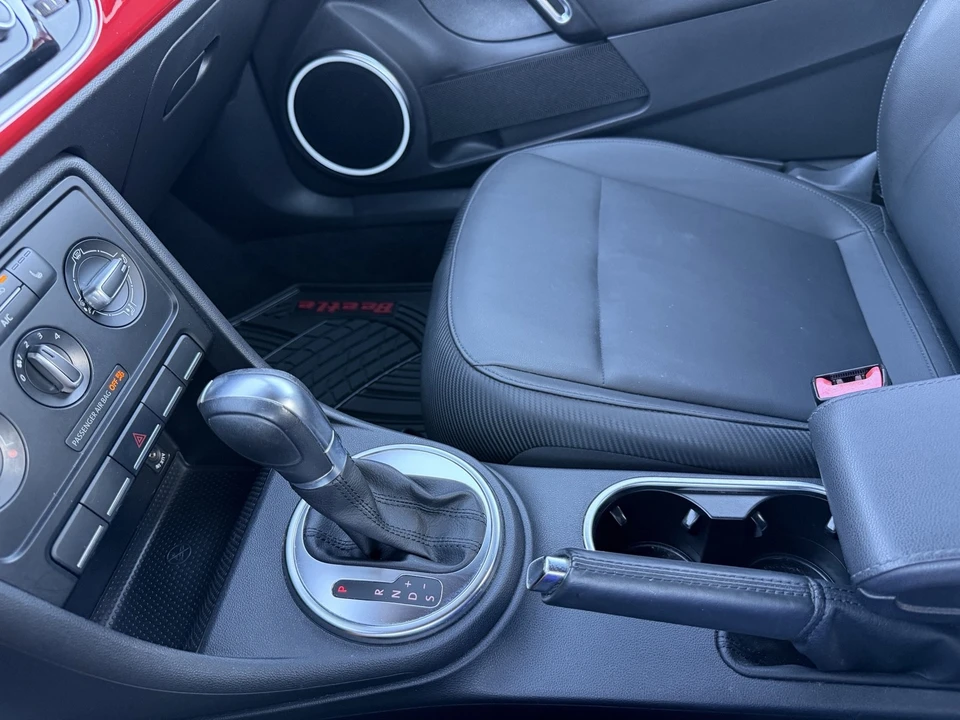 2014 Volkswagen A5 Beetle - Image 24 of 29