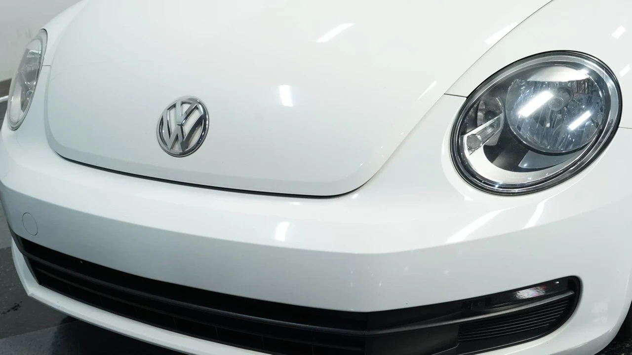 2014 Volkswagen A5 Beetle - Image 18 of 21