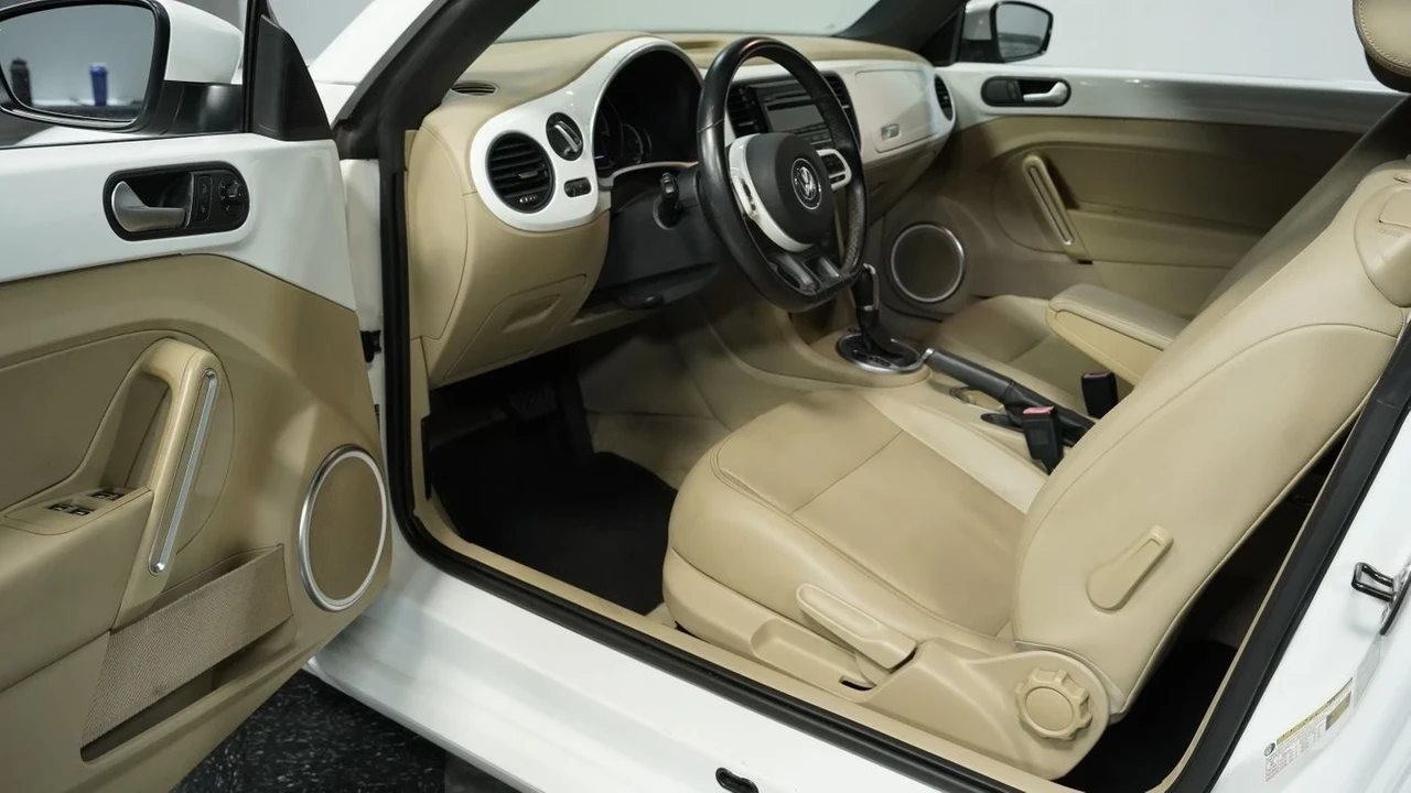 2014 Volkswagen A5 Beetle - Image 5 of 21