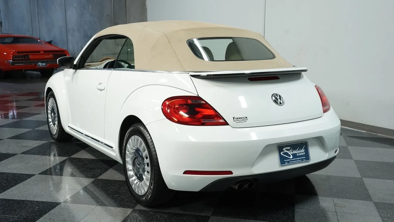 2014 Volkswagen A5 Beetle - Image 9 of 21