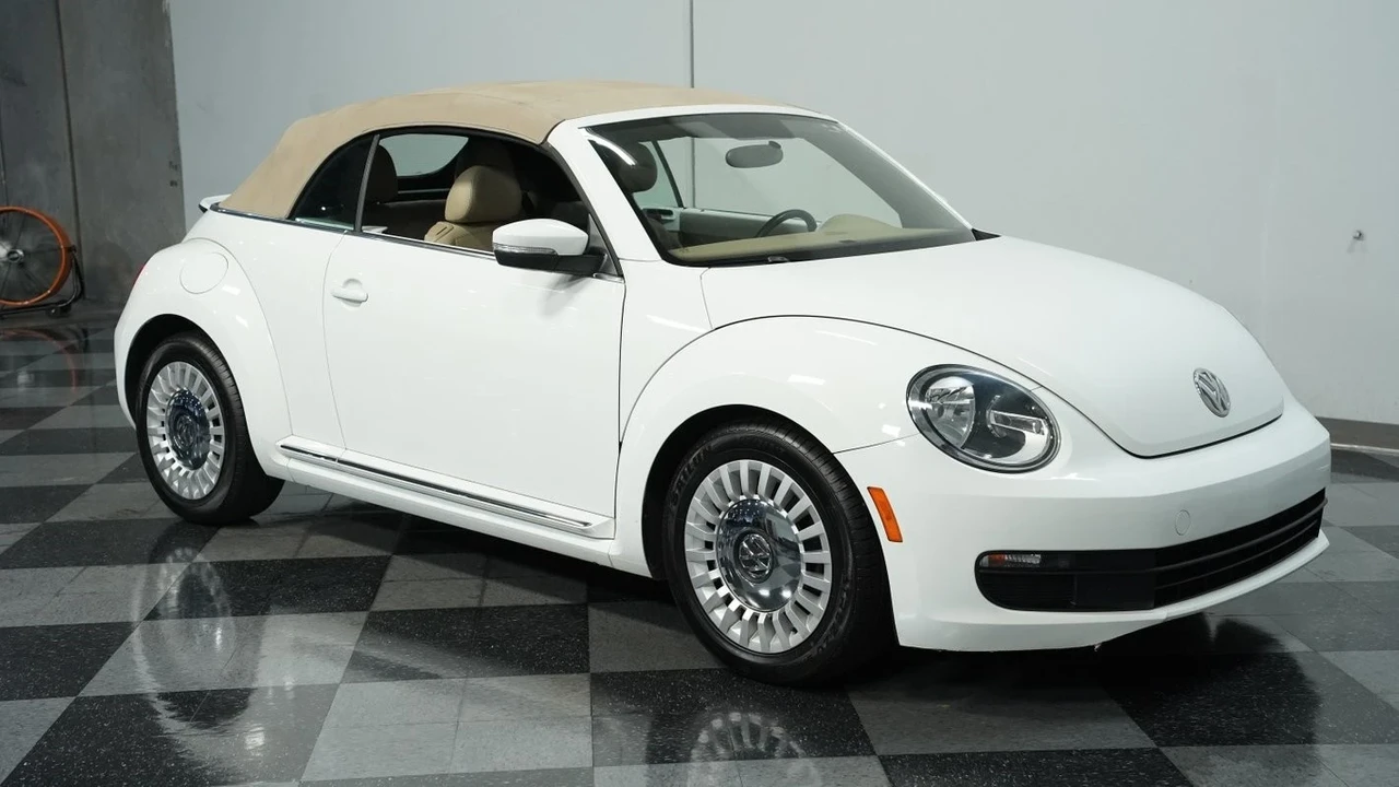 2014 Volkswagen A5 Beetle - Image 14 of 21