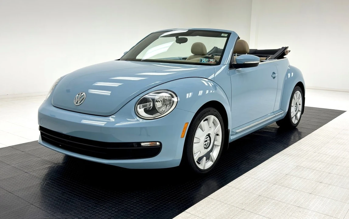 2014 Volkswagen A5 Beetle - Image 2 of 12
