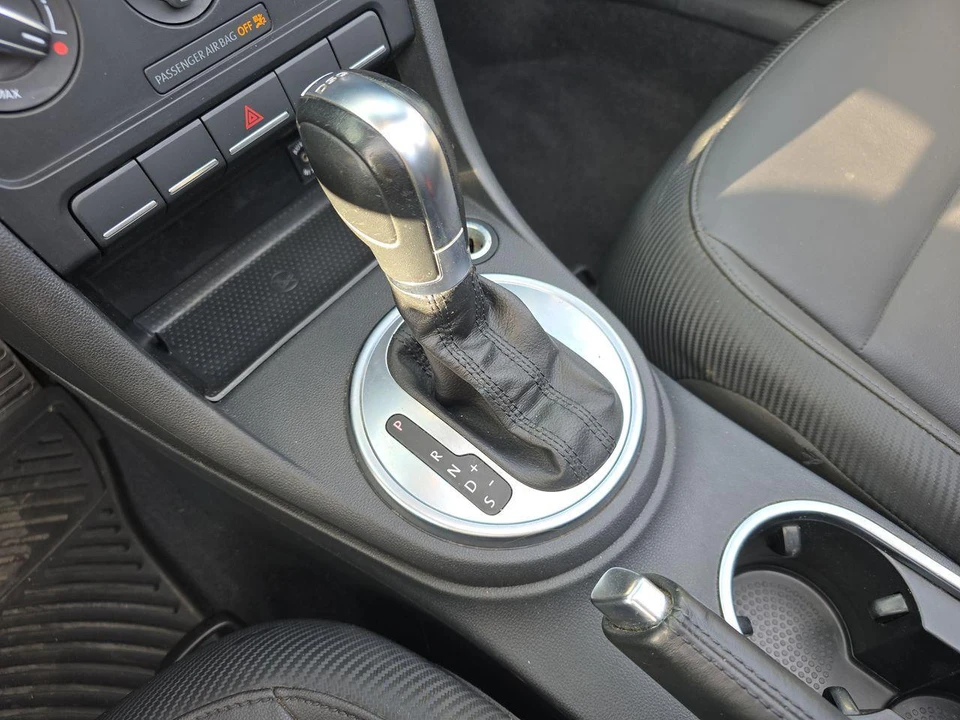 2014 Volkswagen A5 Beetle - Image 9 of 21