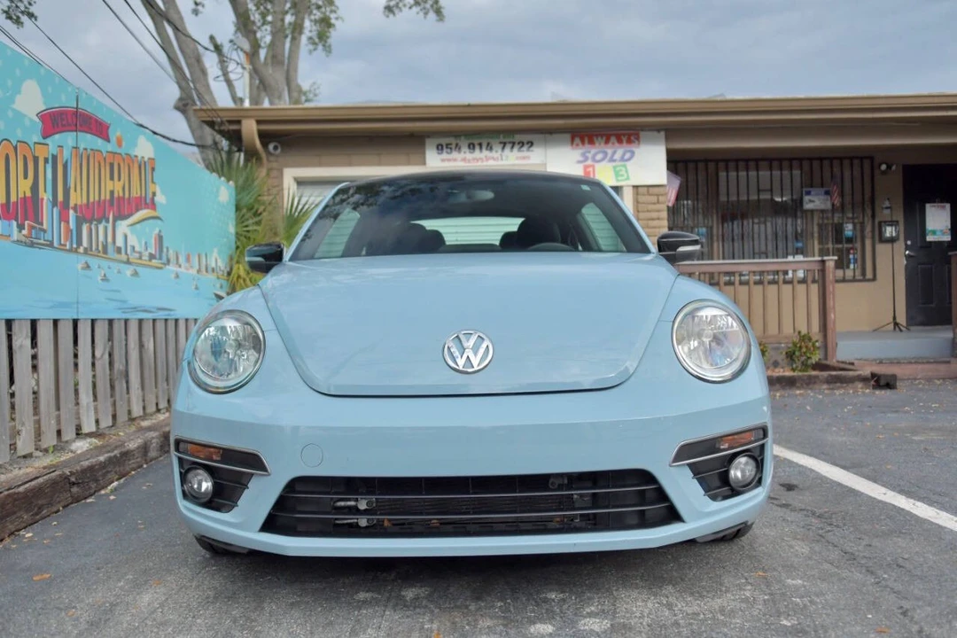 2014 Volkswagen A5 Beetle - Image 2 of 12