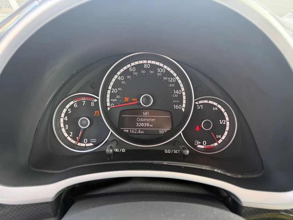 2014 Volkswagen A5 Beetle - Image 24 of 26