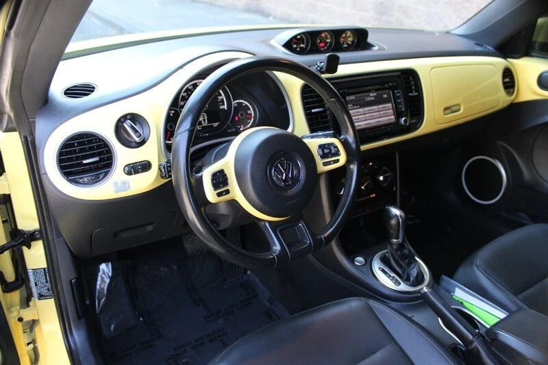2014 Volkswagen A5 Beetle - Image 9 of 18