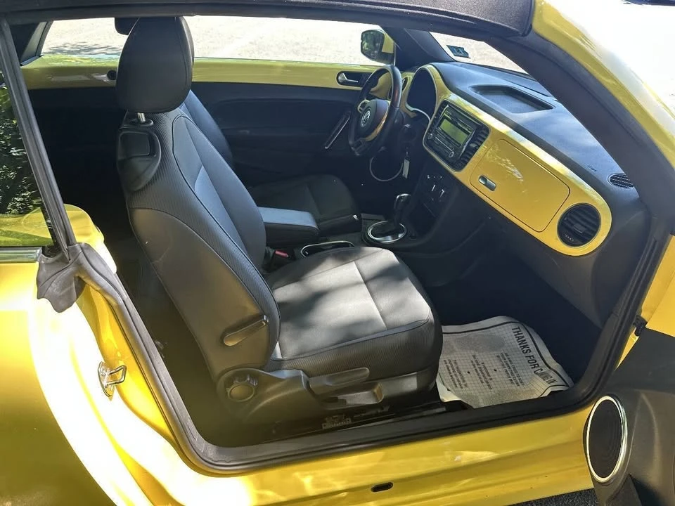 2014 Volkswagen A5 Beetle - Image 10 of 17