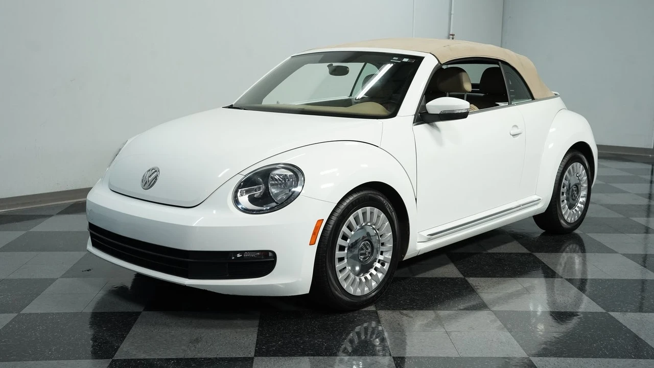 2014 Volkswagen A5 Beetle - Image 5 of 12