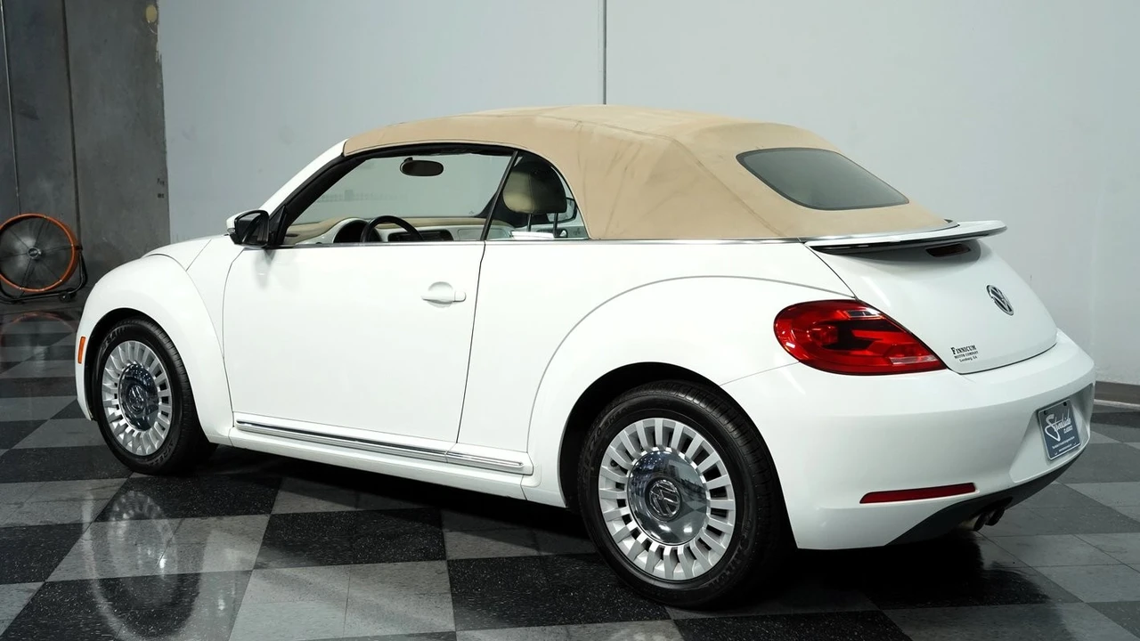 2014 Volkswagen A5 Beetle - Image 7 of 12