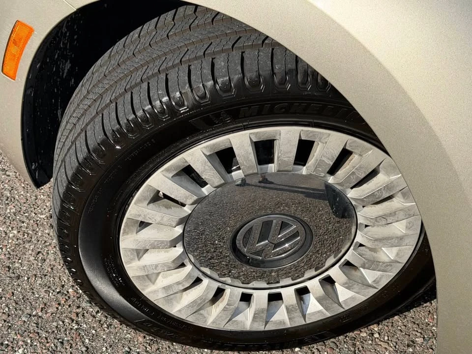 2014 Volkswagen A5 Beetle - Image 10 of 20
