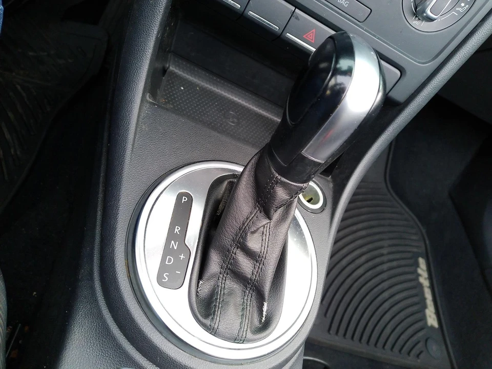 2014 Volkswagen A5 Beetle - Image 11 of 31