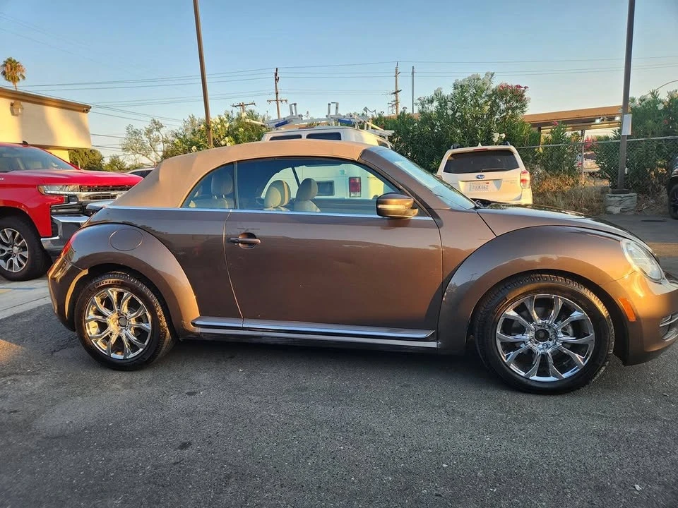 2014 Volkswagen A5 Beetle - Image 5 of 20