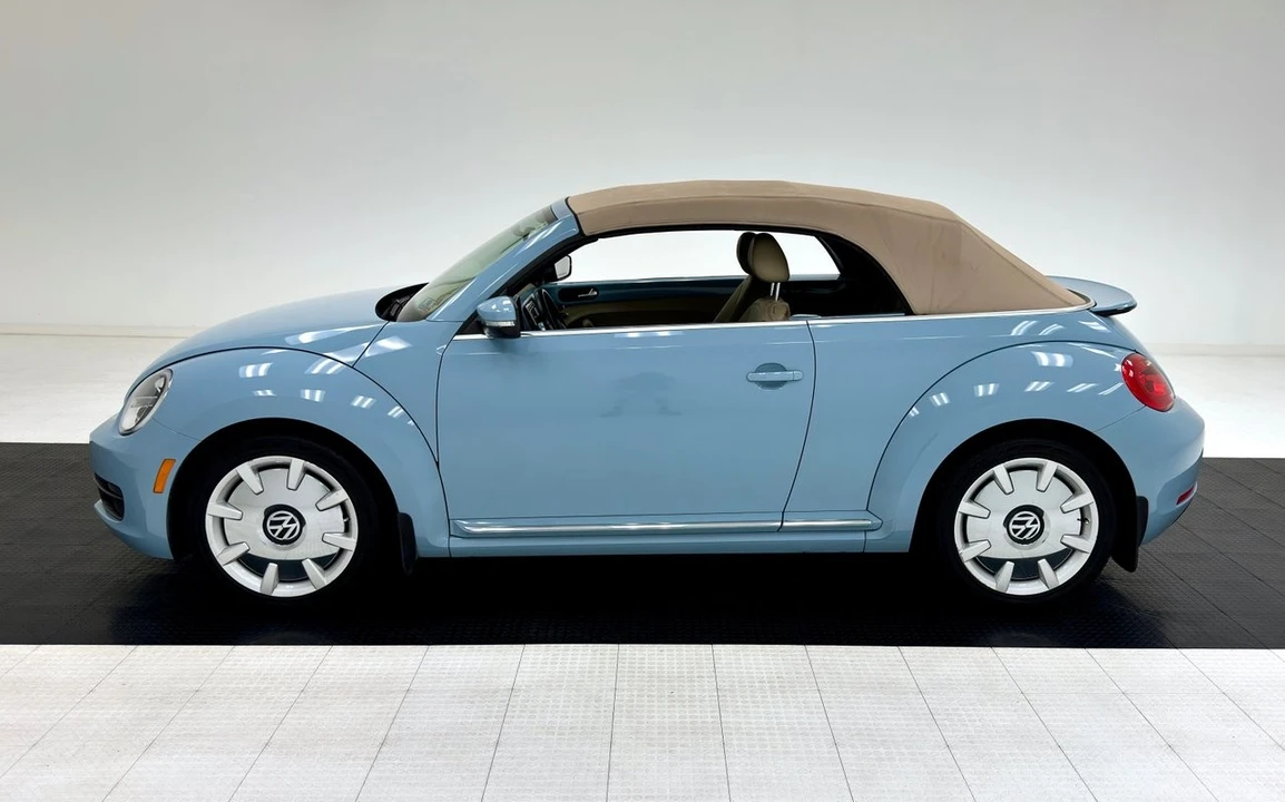 2014 Volkswagen A5 Beetle - Image 3 of 12