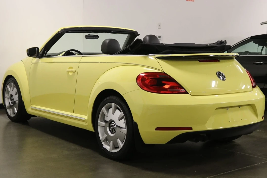 2014 Volkswagen A5 Beetle - Image 6 of 12