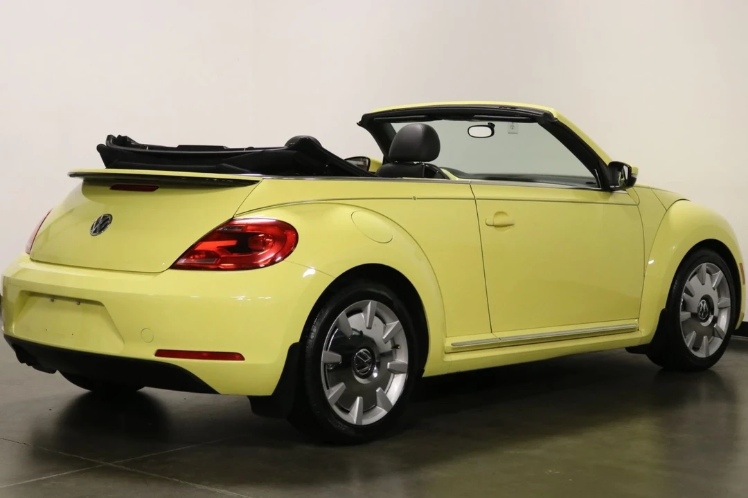 2014 Volkswagen A5 Beetle - Image 9 of 12